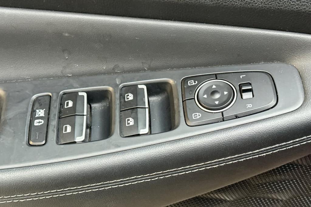 used 2020 Hyundai Santa Fe car, priced at $17,762