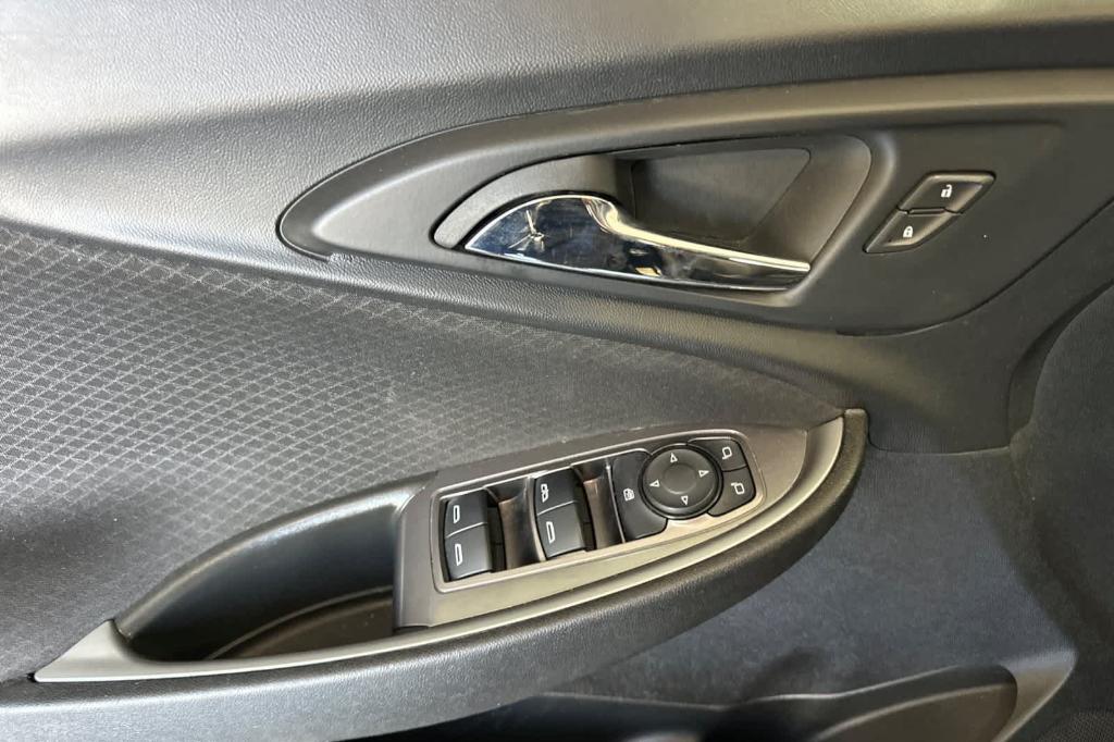 used 2023 Chevrolet Malibu car, priced at $14,999