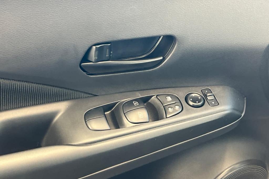new 2025 Nissan Kicks Play car, priced at $21,019