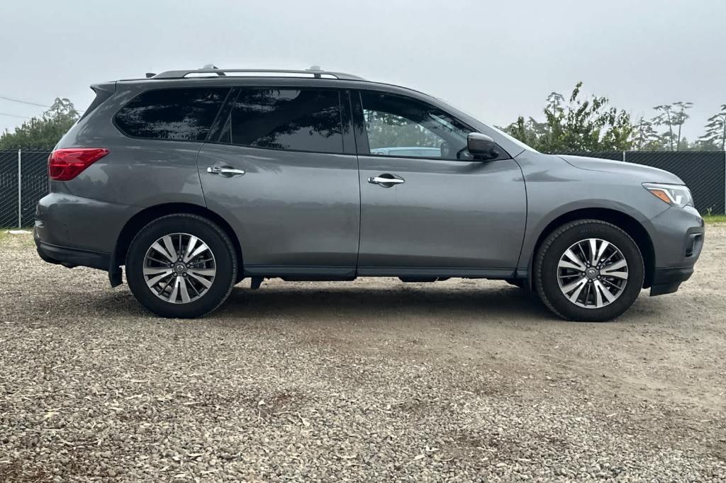 used 2020 Nissan Pathfinder car, priced at $16,995