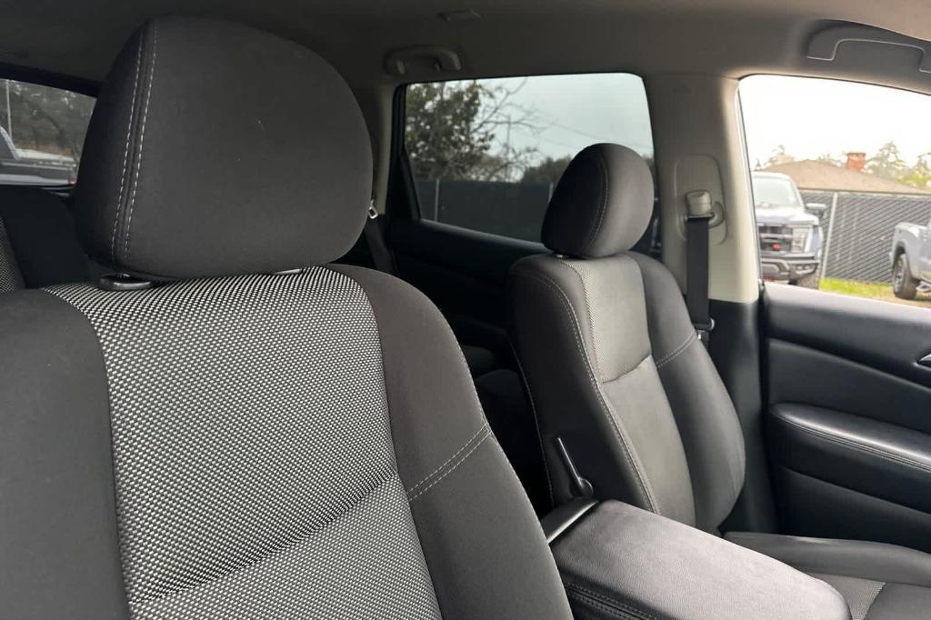 used 2020 Nissan Pathfinder car, priced at $16,995