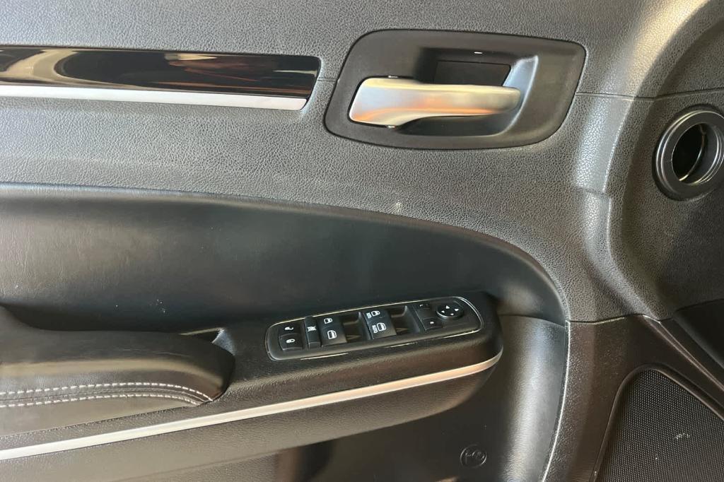used 2022 Chrysler 300 car, priced at $21,929
