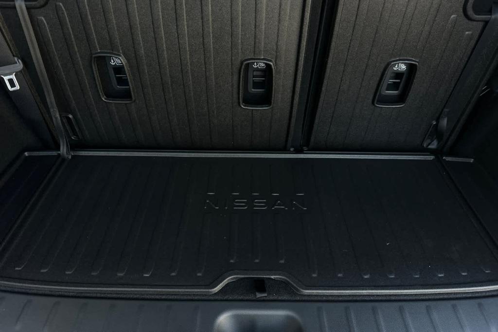 new 2025 Nissan Pathfinder car, priced at $44,301