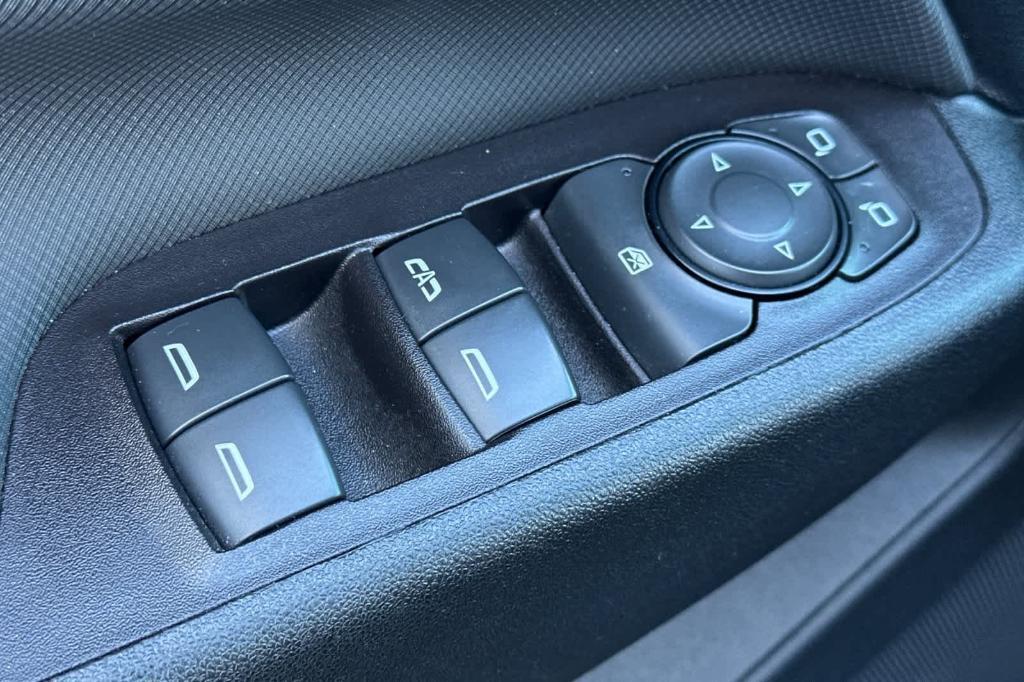 used 2022 Chevrolet Equinox car, priced at $20,811