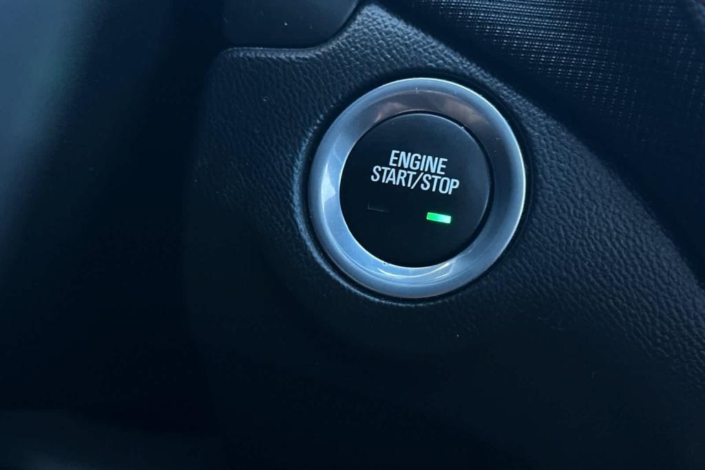 used 2022 Chevrolet Equinox car, priced at $20,811