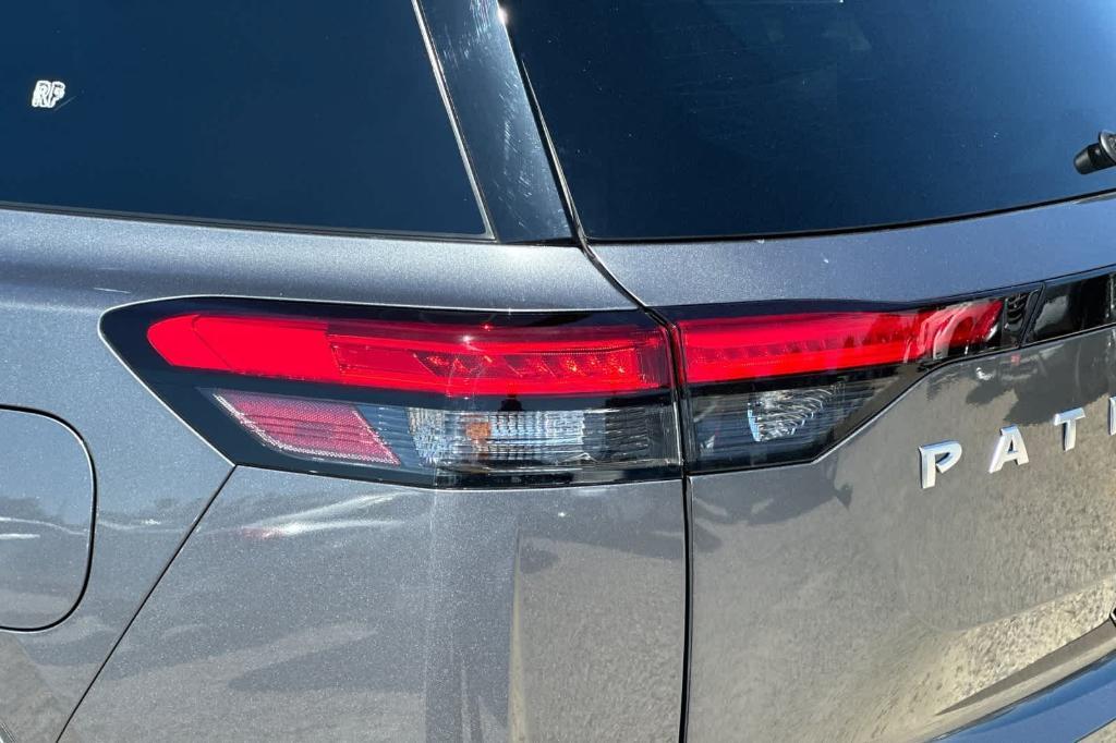 new 2025 Nissan Pathfinder car, priced at $41,890