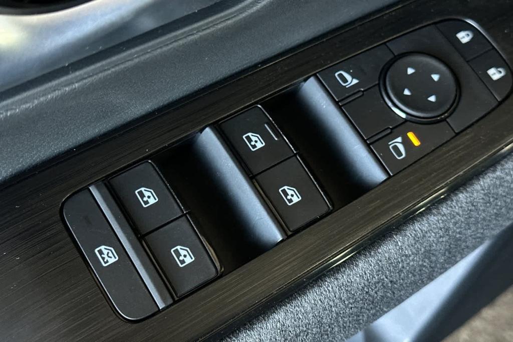 new 2025 Nissan Kicks car, priced at $25,860