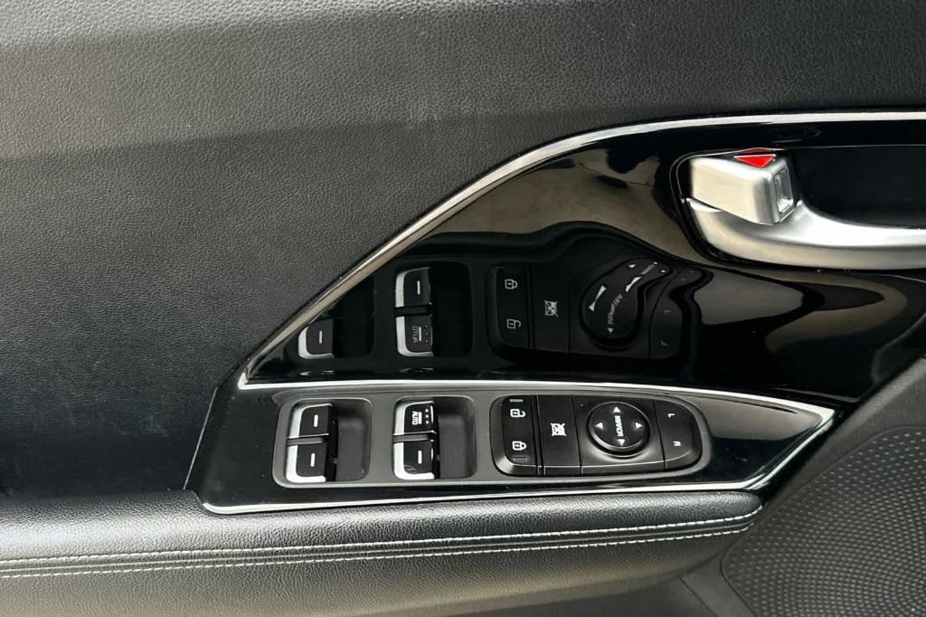 used 2022 Kia Niro car, priced at $16,472