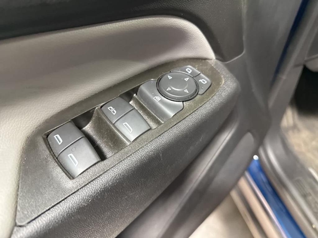 used 2023 Chevrolet Equinox car, priced at $21,145