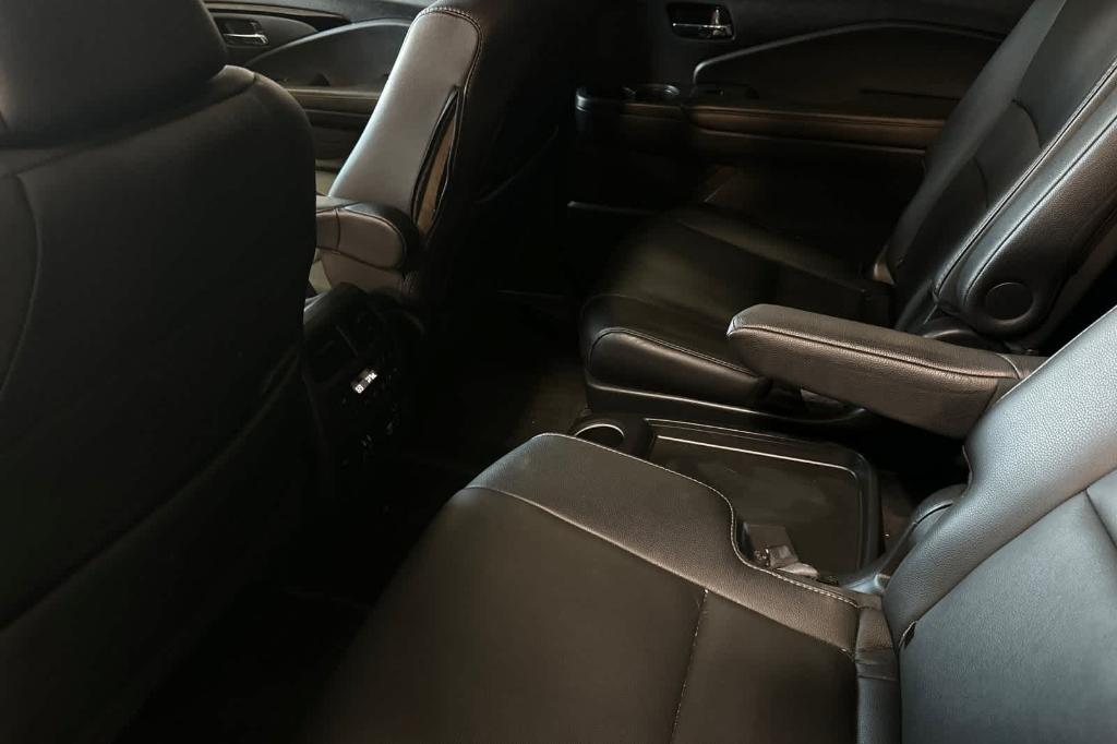 used 2022 Honda Pilot car, priced at $23,729