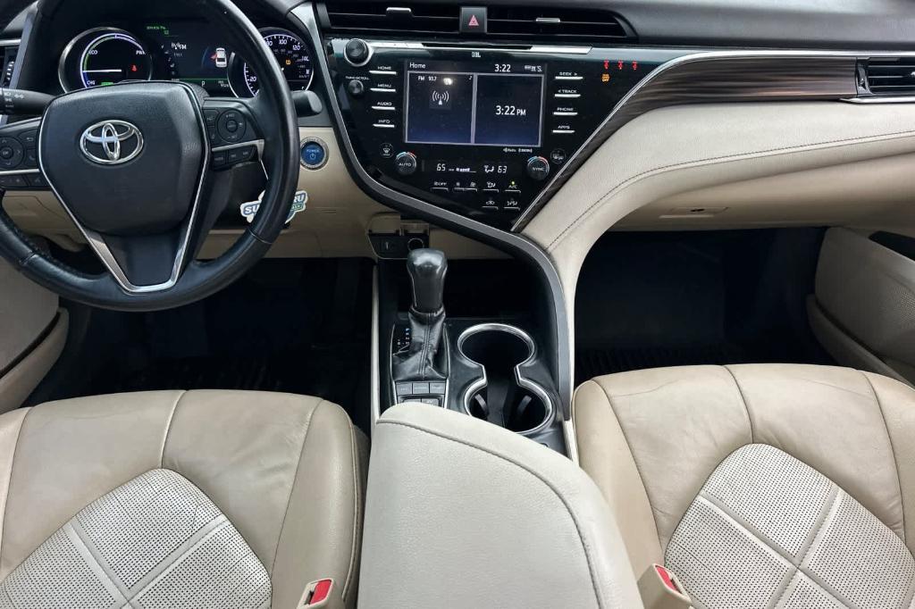 used 2018 Toyota Camry Hybrid car, priced at $18,727