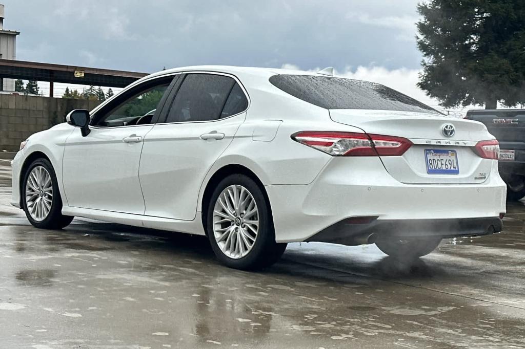 used 2018 Toyota Camry Hybrid car, priced at $18,727
