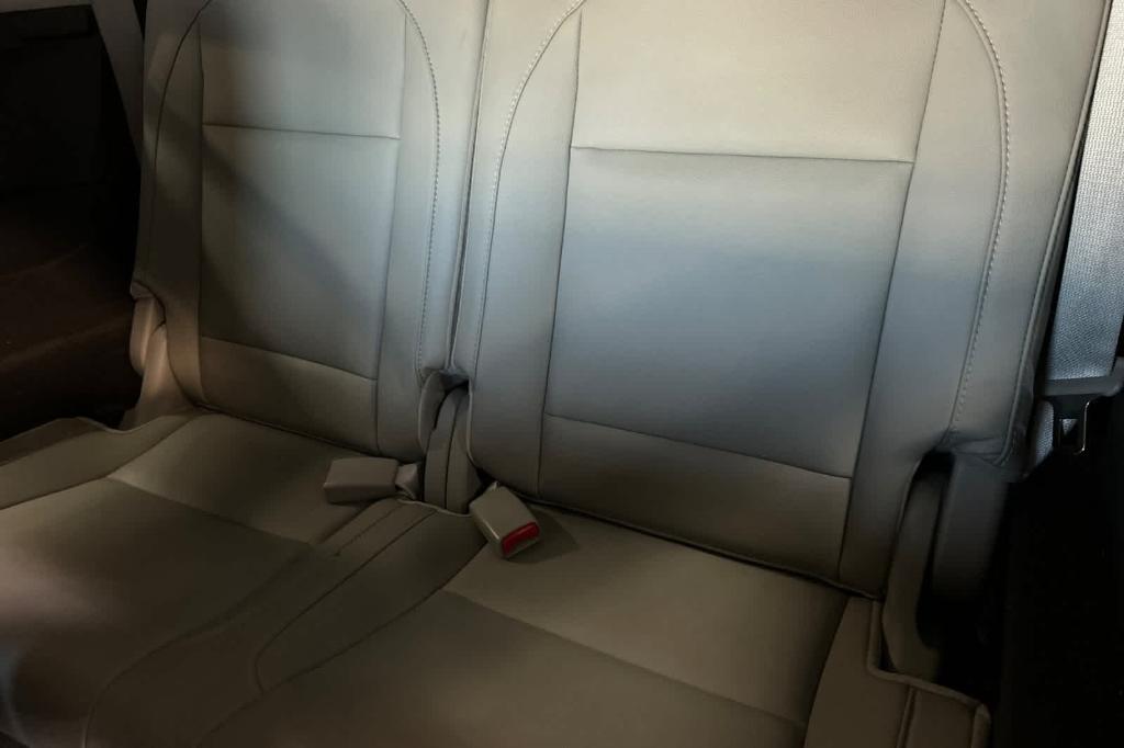 used 2017 Acura MDX car, priced at $17,239