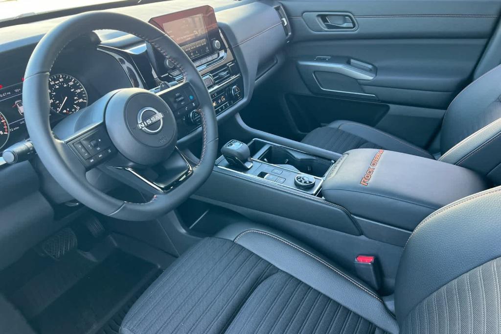 new 2025 Nissan Pathfinder car, priced at $40,762