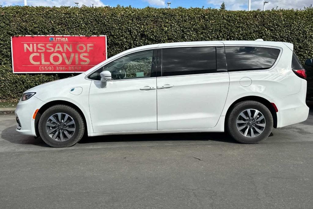 used 2022 Chrysler Pacifica Hybrid car, priced at $24,163