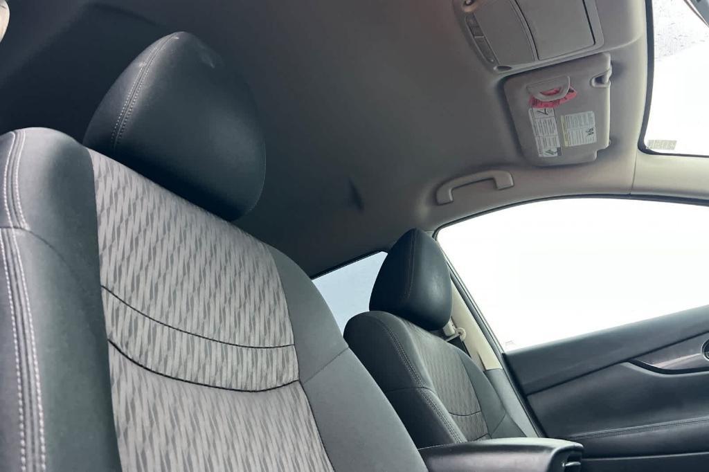 used 2018 Nissan Rogue car, priced at $13,281