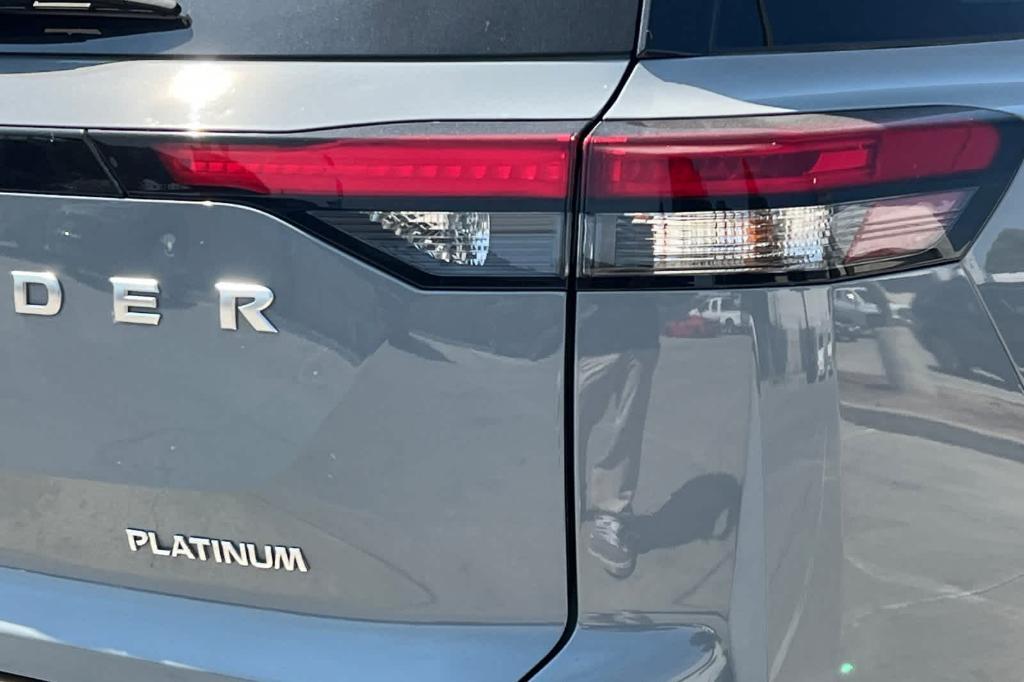 used 2022 Nissan Pathfinder car, priced at $29,915
