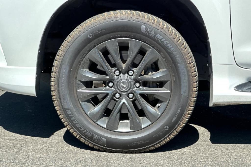 used 2020 Lexus GX 460 car, priced at $37,952