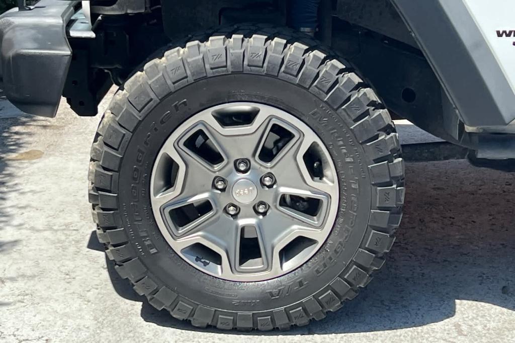 used 2017 Jeep Wrangler Unlimited car, priced at $25,563