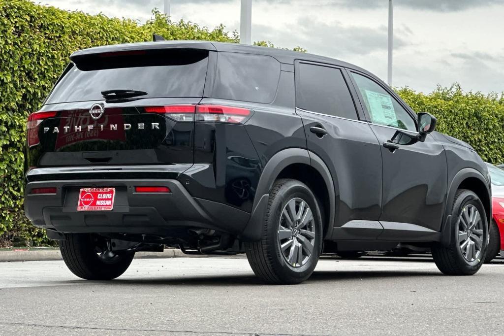 new 2025 Nissan Pathfinder car, priced at $35,178