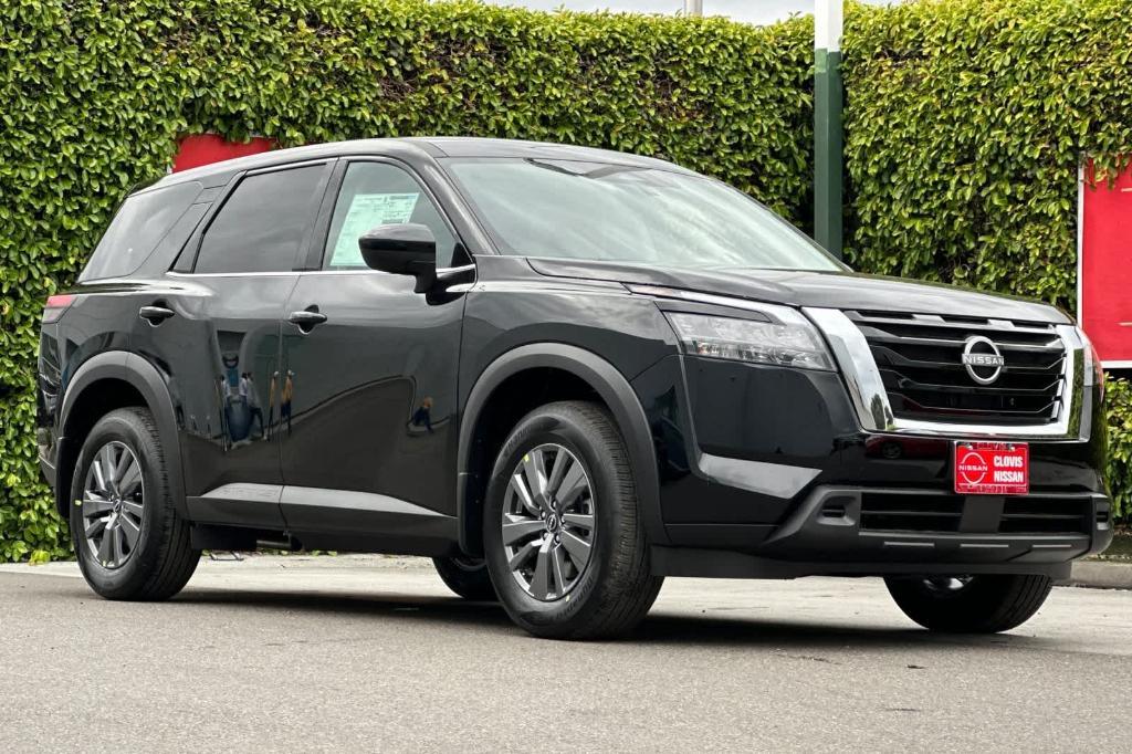 new 2025 Nissan Pathfinder car, priced at $35,178