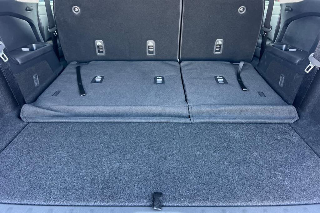 new 2025 Nissan Pathfinder car, priced at $37,002