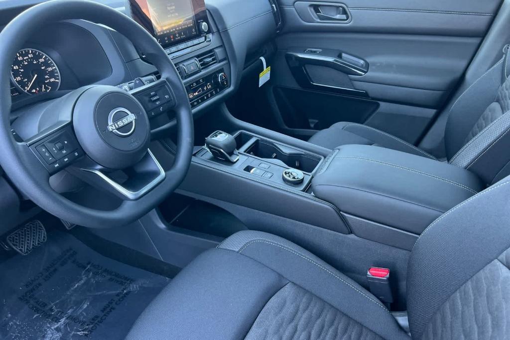 new 2025 Nissan Pathfinder car, priced at $37,002
