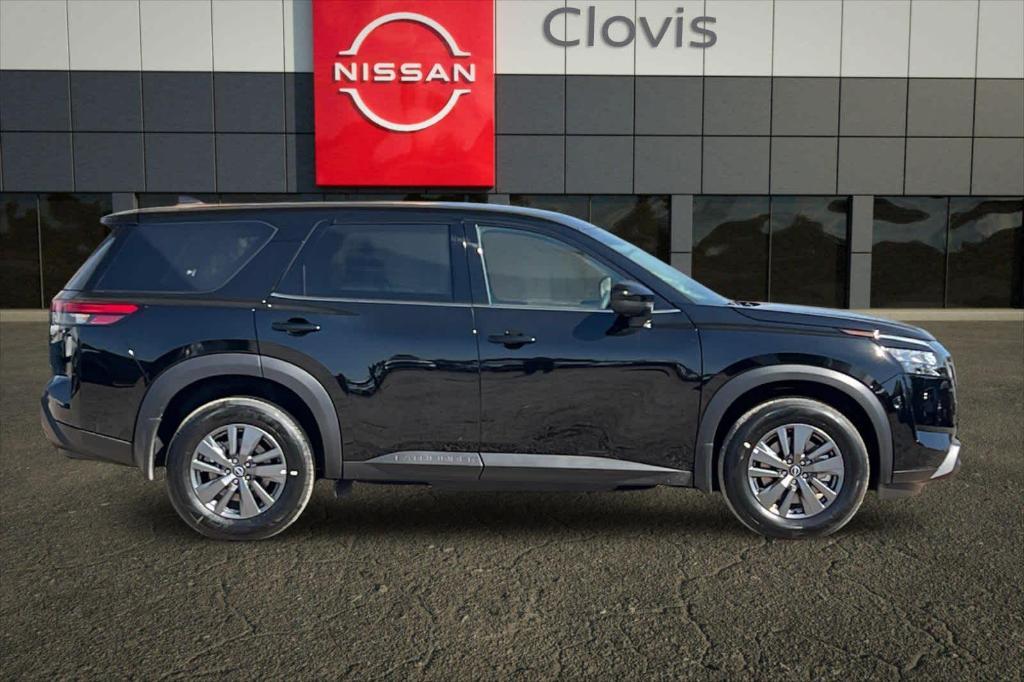 new 2025 Nissan Pathfinder car, priced at $37,002