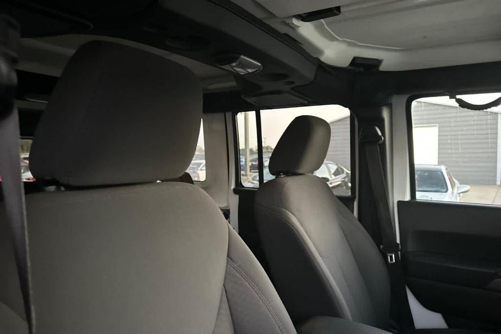 used 2016 Jeep Wrangler Unlimited car, priced at $21,758