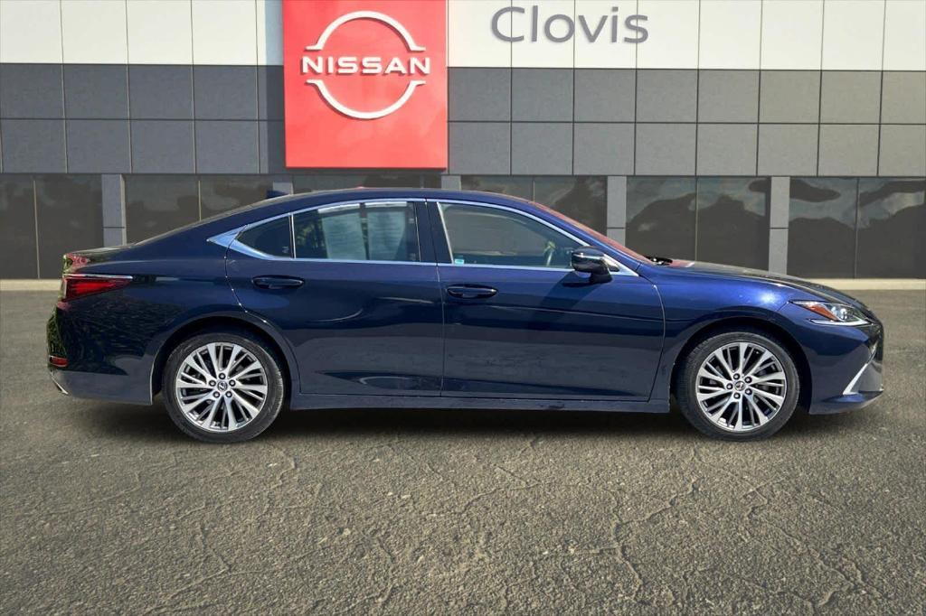 used 2019 Lexus ES 350 car, priced at $27,258