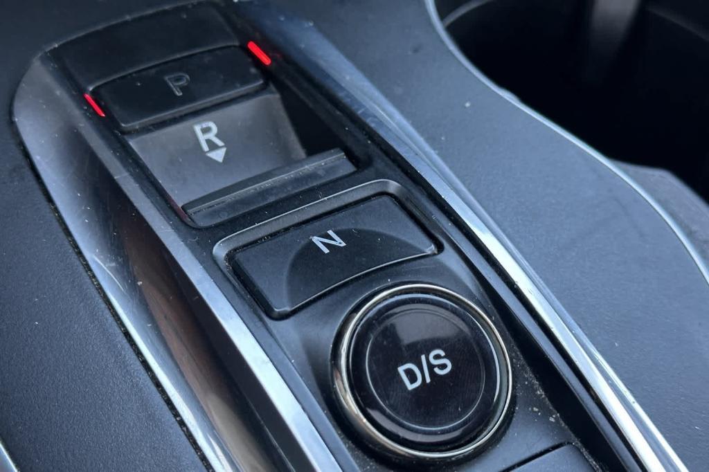 used 2016 Acura MDX car, priced at $13,600