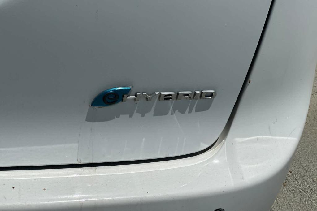 used 2023 Chrysler Pacifica Hybrid car, priced at $27,099
