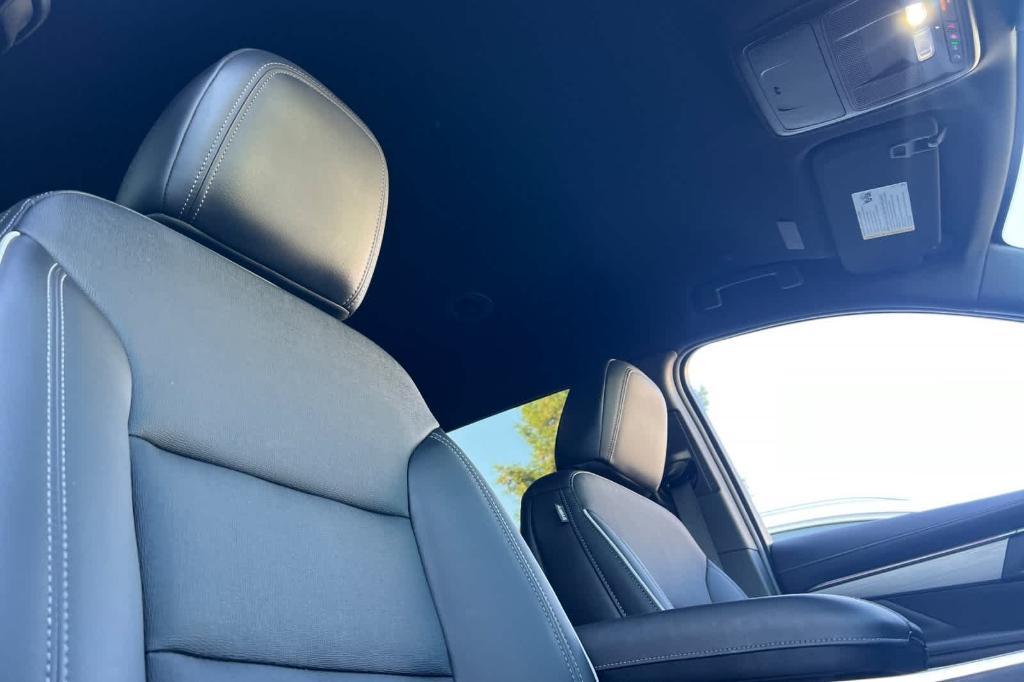 used 2025 Buick Enclave car, priced at $36,995