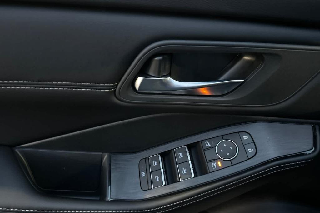new 2025 Nissan Rogue car, priced at $38,586