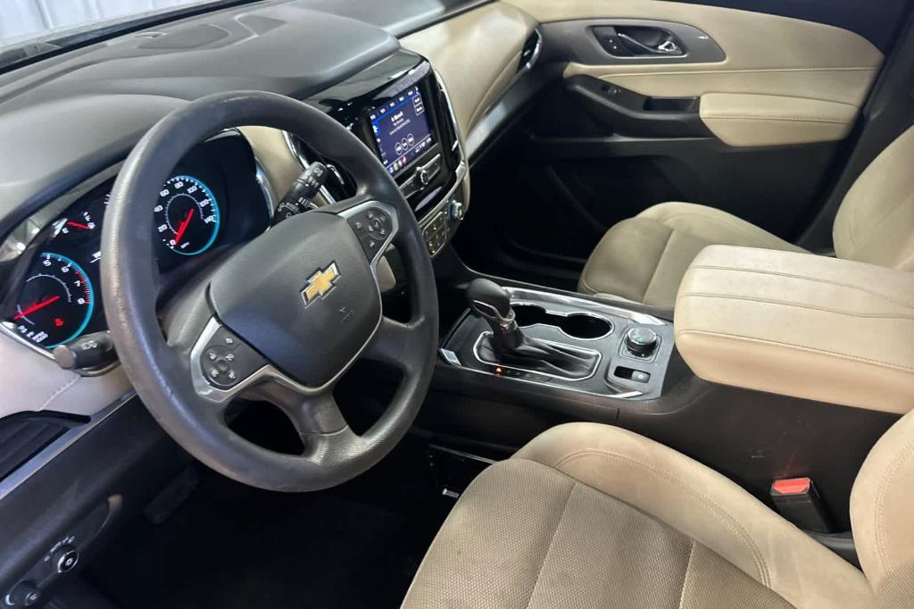 used 2023 Chevrolet Traverse car, priced at $21,798