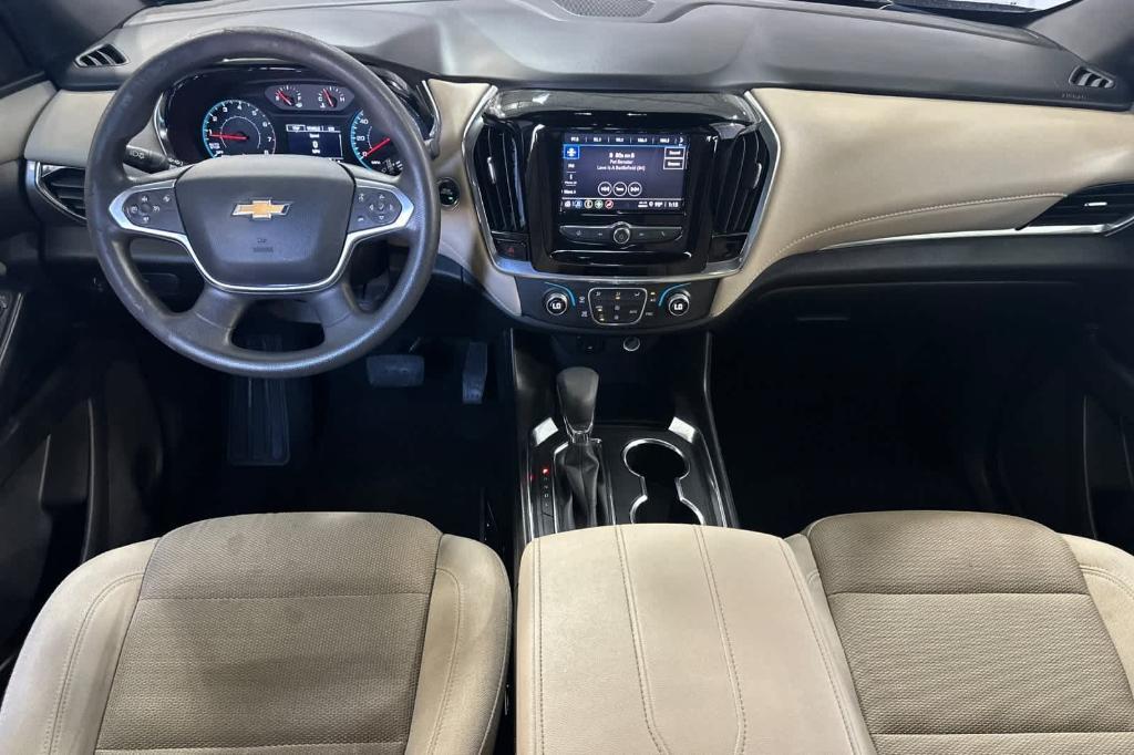 used 2023 Chevrolet Traverse car, priced at $21,798