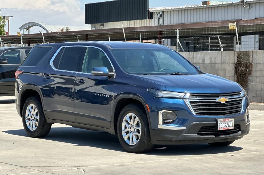 used 2023 Chevrolet Traverse car, priced at $16,999