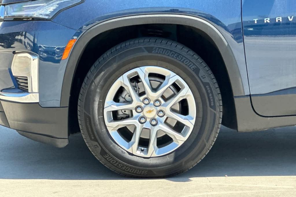 used 2023 Chevrolet Traverse car, priced at $21,798