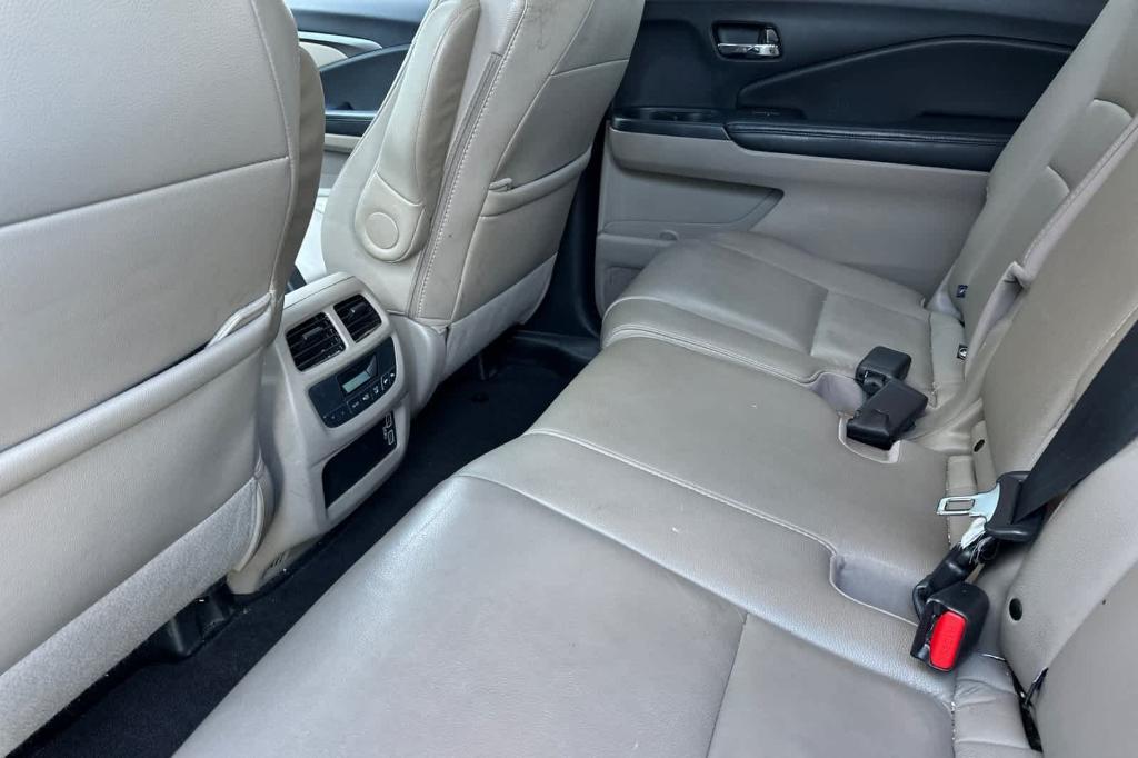 used 2019 Honda Pilot car, priced at $22,187