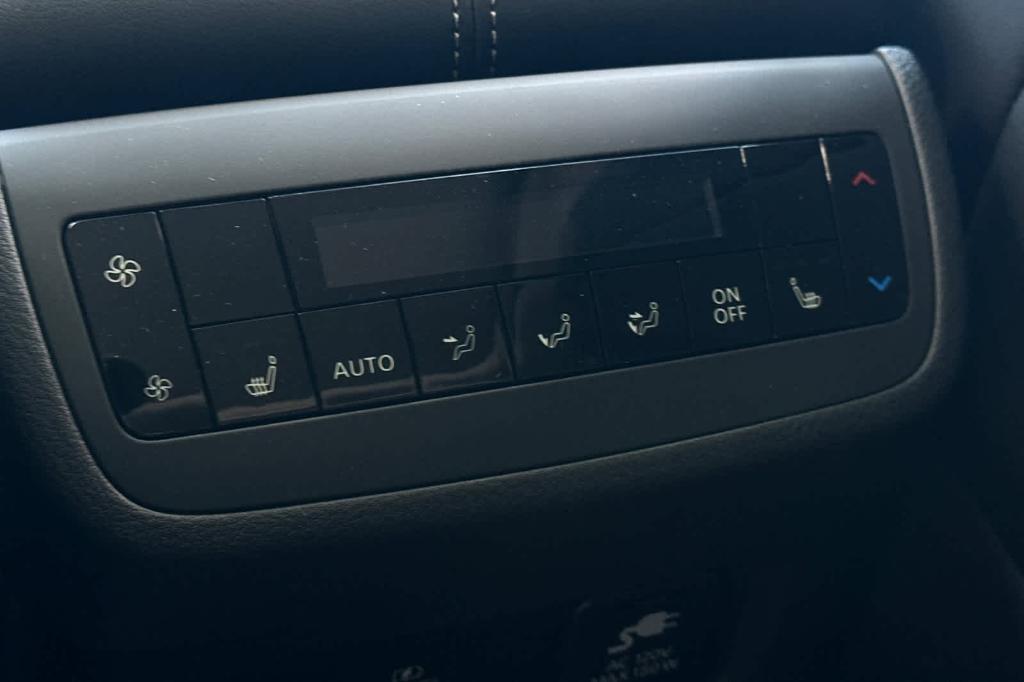new 2025 Nissan Pathfinder car, priced at $43,447