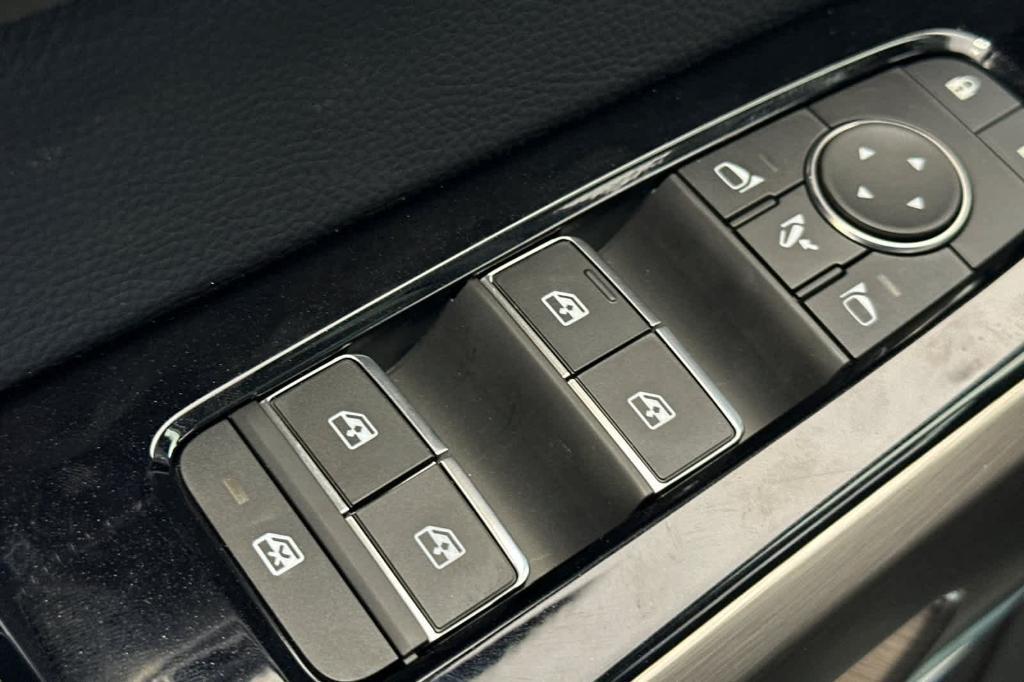 new 2025 Nissan Pathfinder car, priced at $43,447
