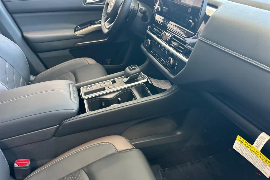 new 2025 Nissan Pathfinder car, priced at $43,447
