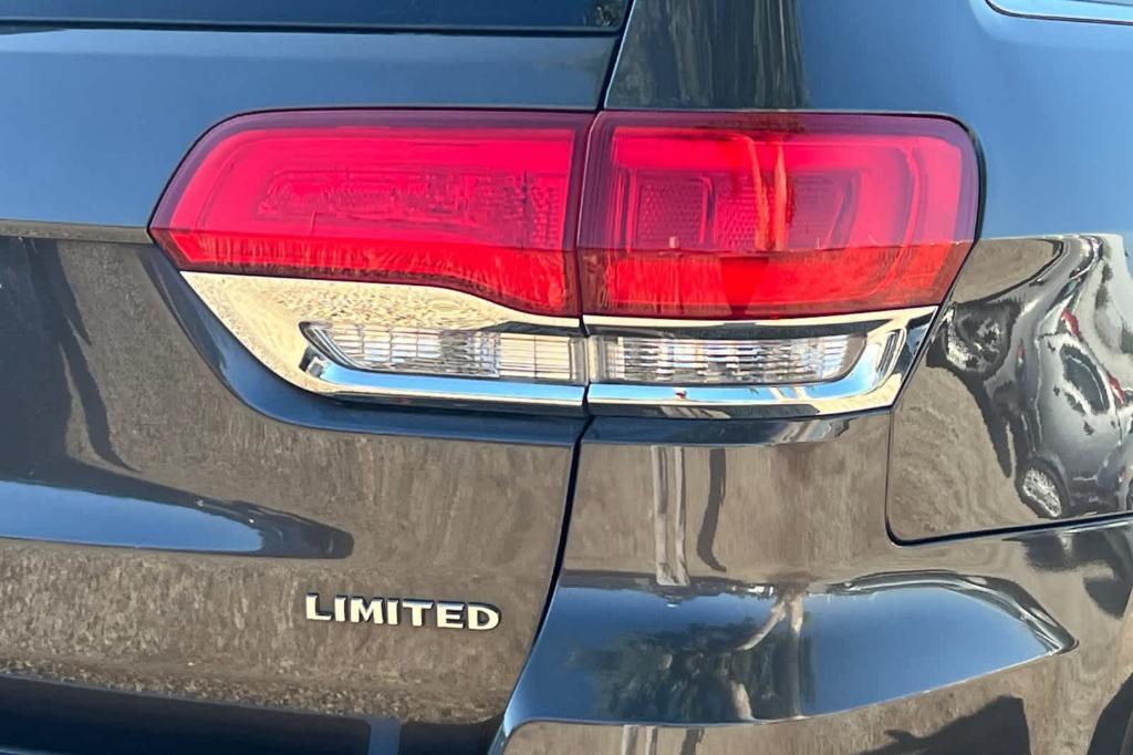 used 2019 Jeep Grand Cherokee car, priced at $16,621