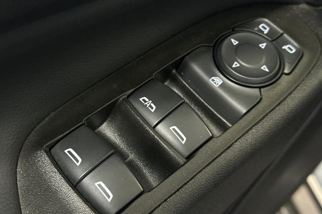 used 2024 Chevrolet Equinox car, priced at $21,508