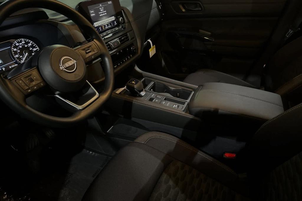 new 2025 Nissan Pathfinder car, priced at $36,561