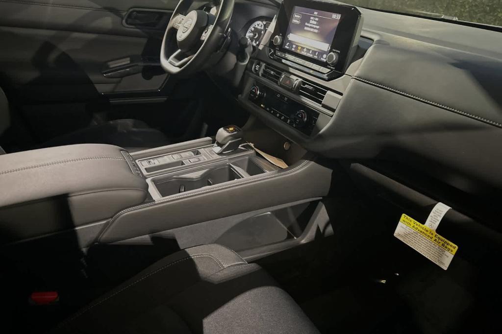 new 2025 Nissan Pathfinder car, priced at $36,561