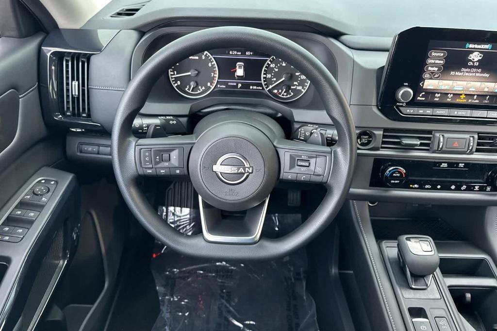 new 2025 Nissan Pathfinder car, priced at $36,561