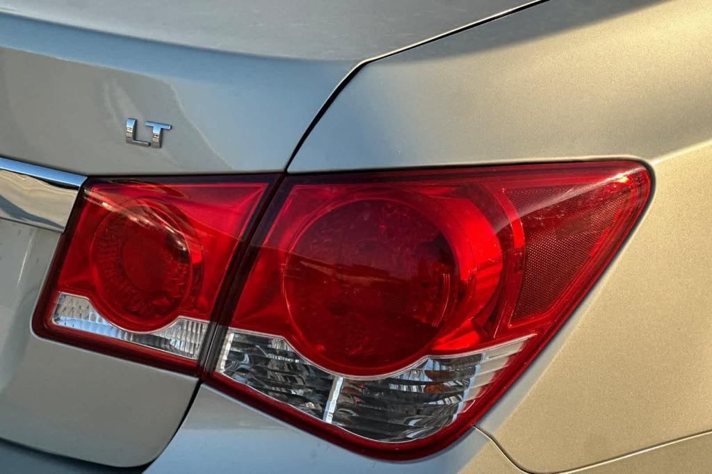 used 2015 Chevrolet Cruze car, priced at $9,989