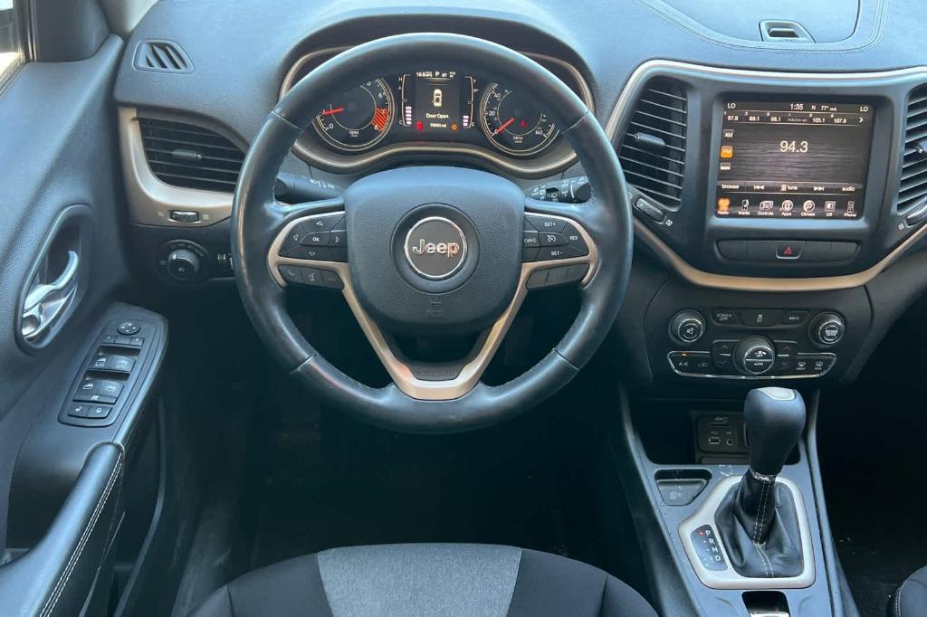 used 2014 Jeep Cherokee car, priced at $13,679