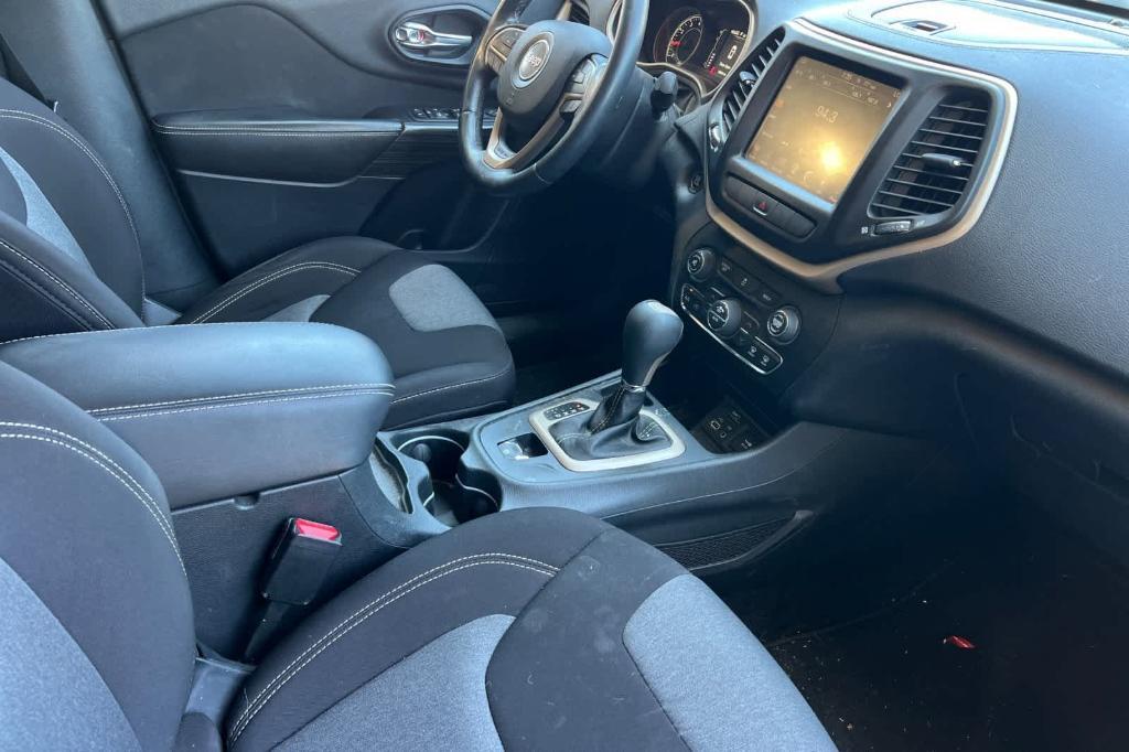 used 2014 Jeep Cherokee car, priced at $13,679